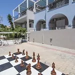 Epavlis Hotel 3*