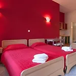 Epavlis 3*