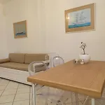 Epavlis 3*
