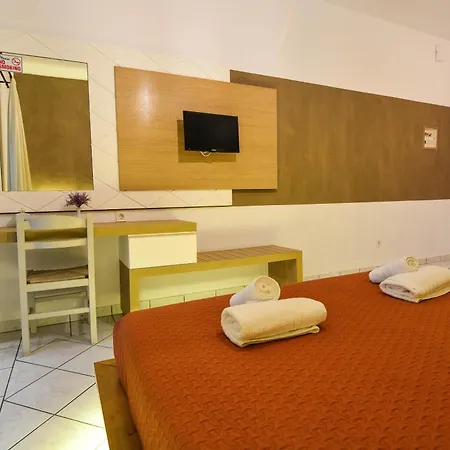 Epavlis Hotel 3*