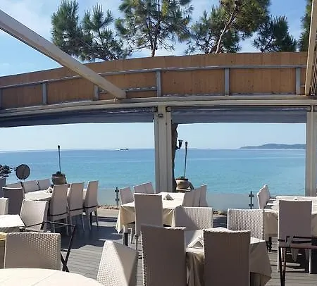 Epavlis 3* Porto Cheli