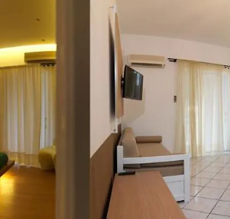 Epavlis Hotel 3*