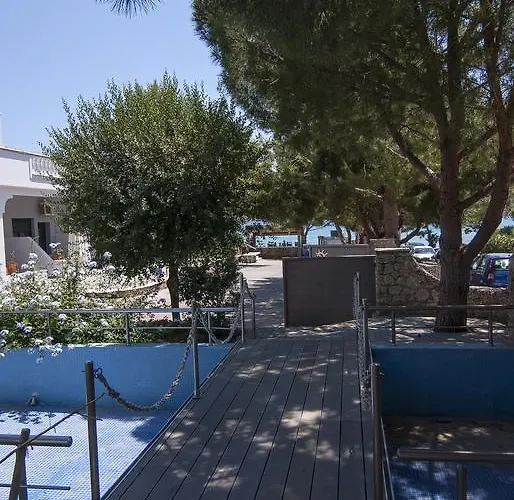 Epavlis Hotel